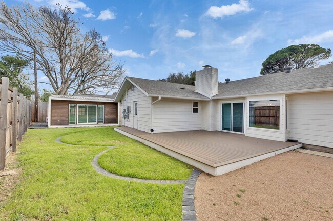 Building Photo - 7709 Shoal Creek Blvd