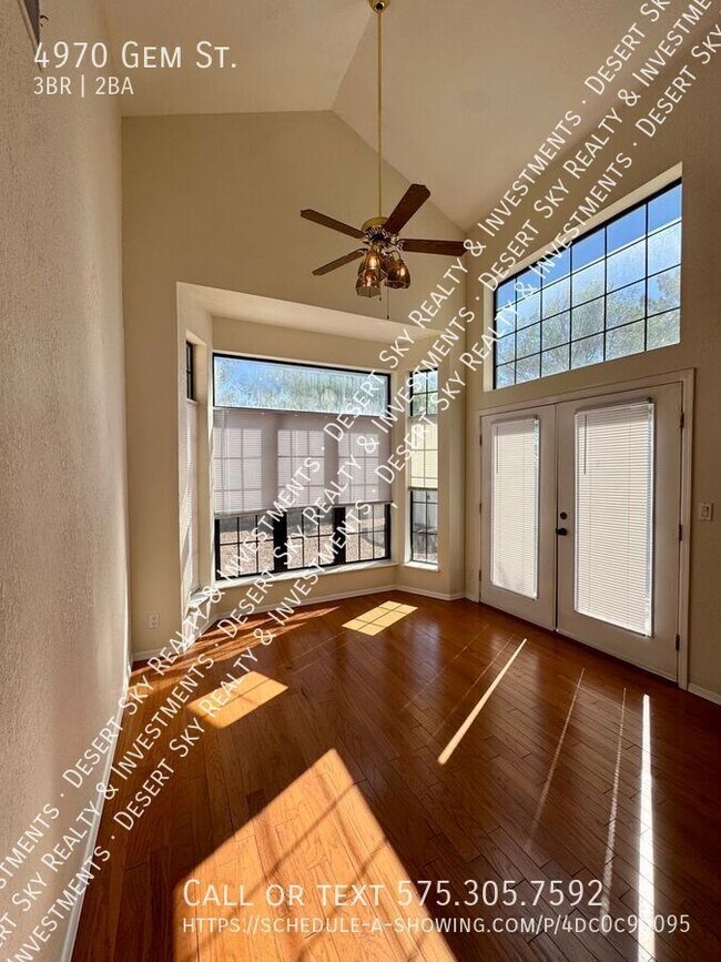 Building Photo - 4970 Gem St