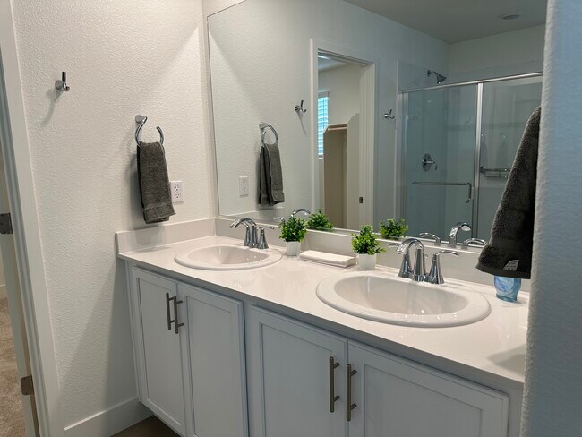 Building Photo - American Canyon