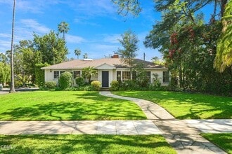 Building Photo - 1572 Casa Grande St