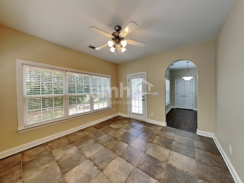 Building Photo - 8068 Andrew Franklin Dr