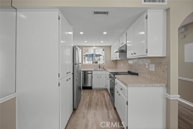 Building Photo - 26152 La Real