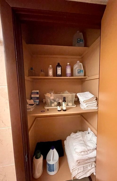 Building Photo - 44 Broadlawn Dr