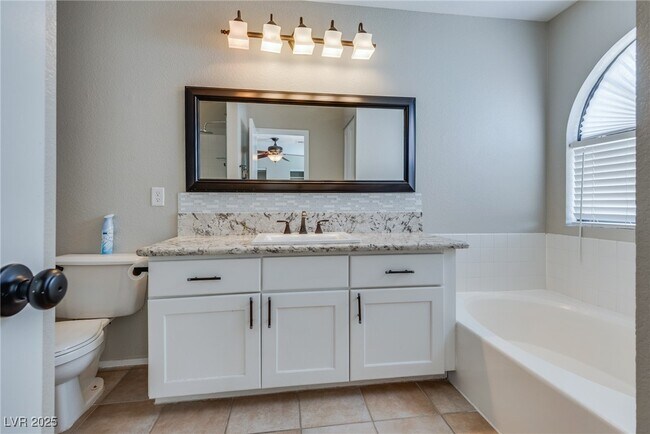 Building Photo - 2232 Chapman Hill Dr