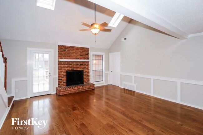Building Photo - 3862 Oak Forest Dr