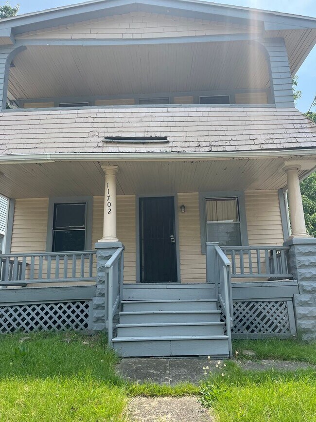 Primary Photo - 11702 Honeydale Ave