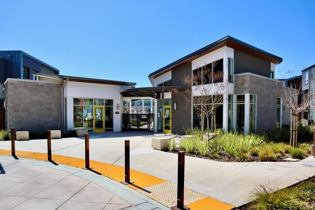 Building Photo - Modern 3-Bed Condo Near Warm Springs/South Fremont BART Station