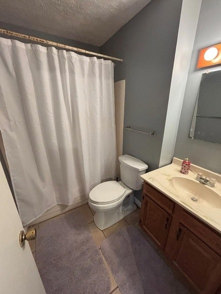 Building Photo - 709 Chert Ln