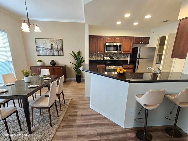 Building Photo - 6000 Shepherd Mountain Cove