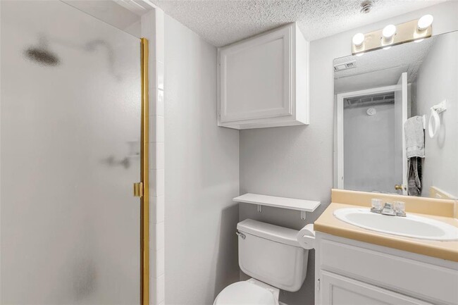 Building Photo - 3115 Helms St