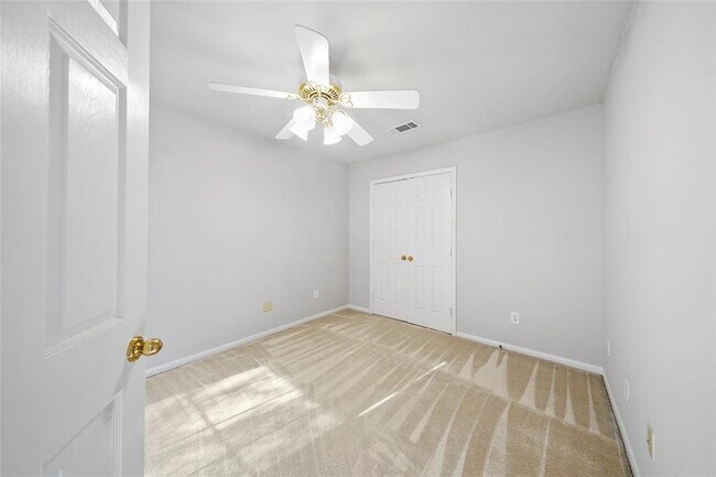 Building Photo - 2351 Summit Way Ct