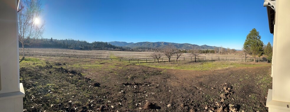 Building Photo - 4760 S Stage Rd