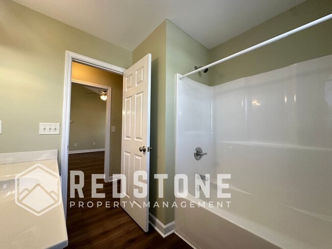 Building Photo - 2224 May Dr