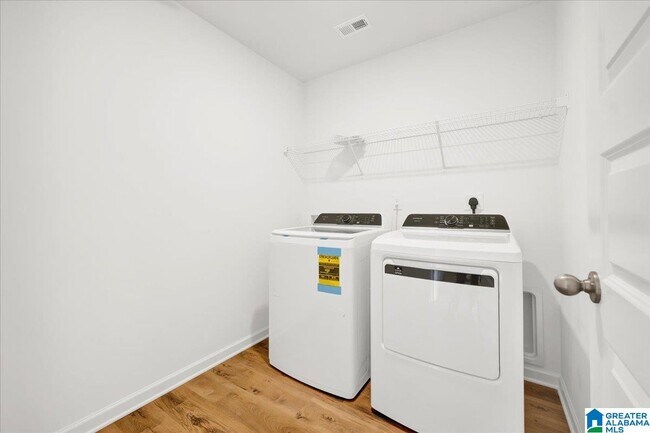 Building Photo - 283 Halifax Ln