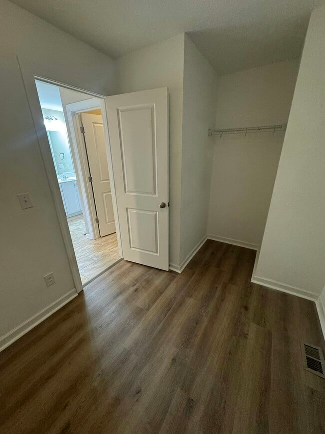 Building Photo - 1224 Cobblefield Dr