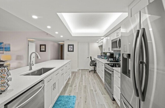 Building Photo - 750 Egret Cir
