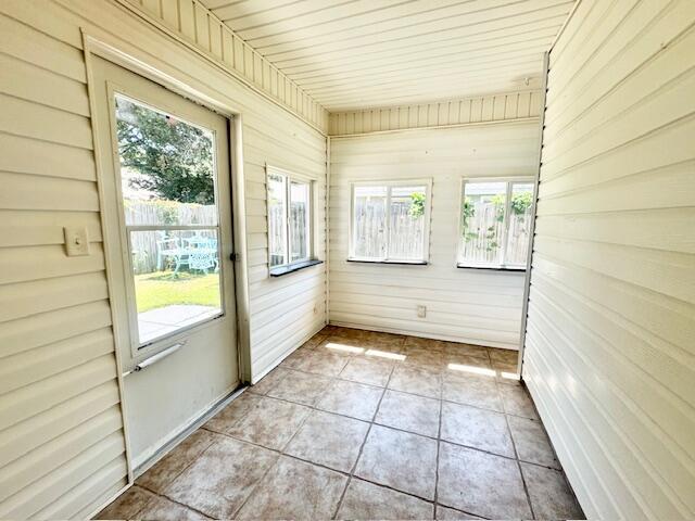 Building Photo - 129 Wright Cir