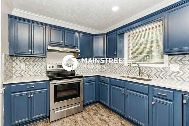Building Photo - 3 Bedroom Pet-Friendly Home in SMYRNA, TN with Main Street Renewal