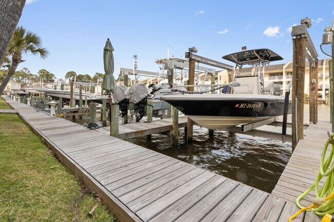 Building Photo - Live on the Water – 2BR Condo at Harbor Landing