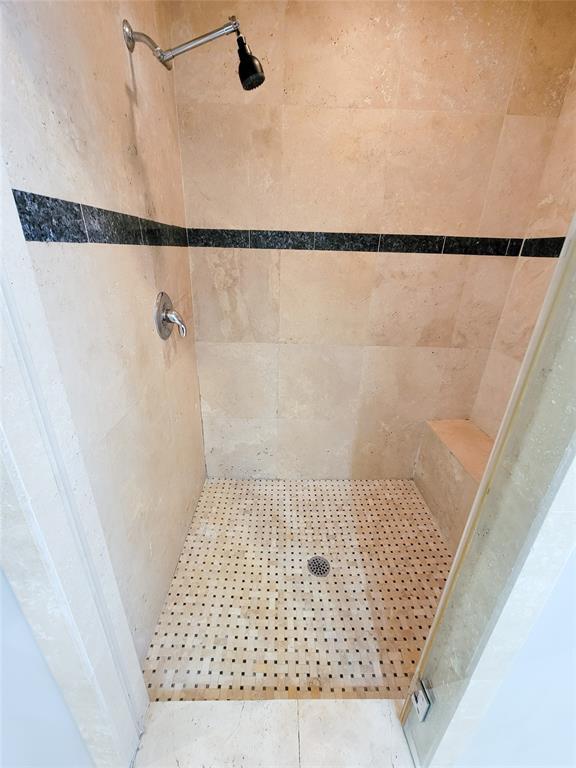 Building Photo - 884 Detering St
