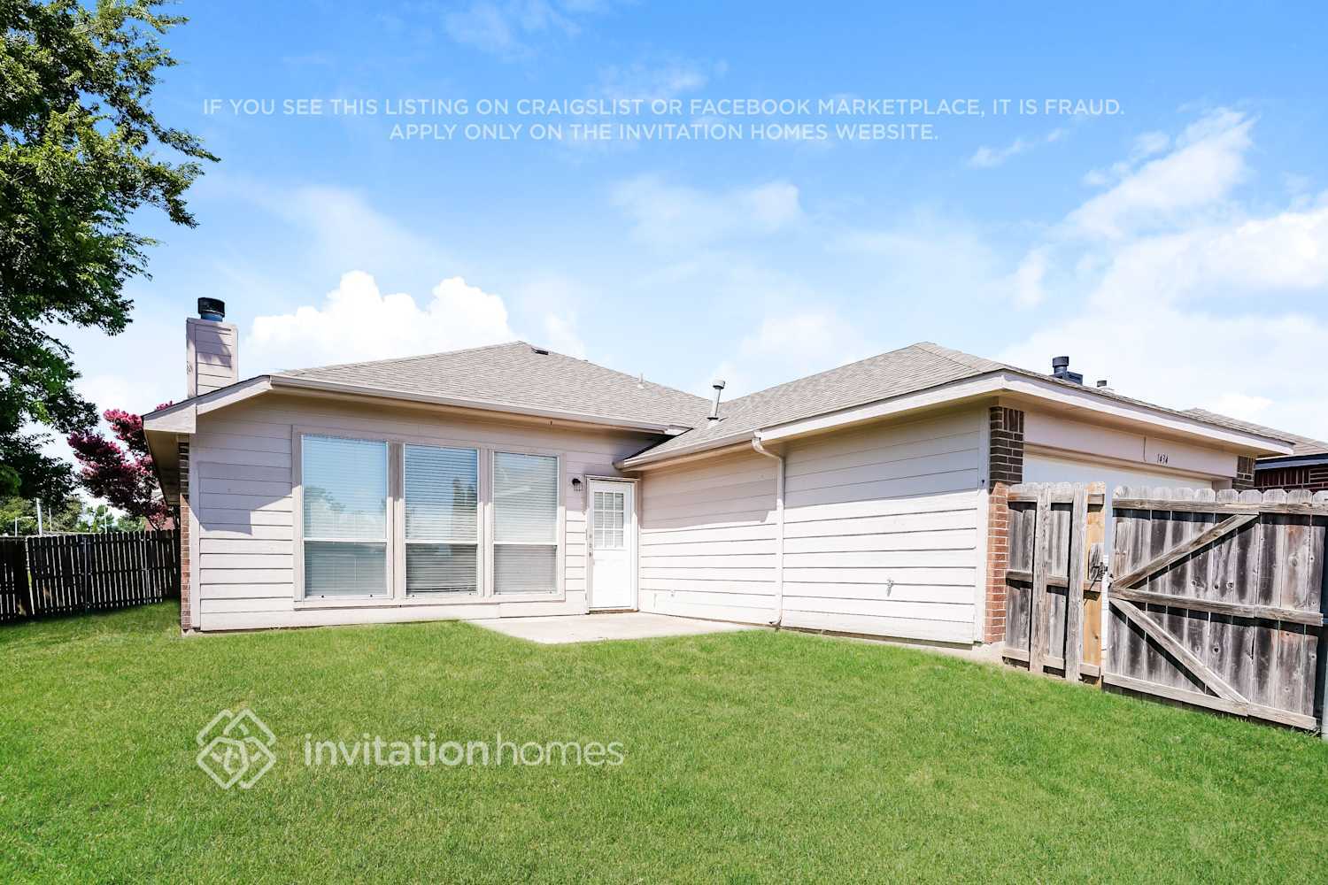 Building Photo - 1434 Vanderbilt Ln