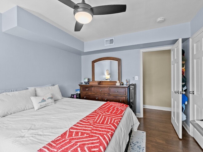 Building Photo - Enjoy Comfortable Arlington Living at Old Glebe Road!