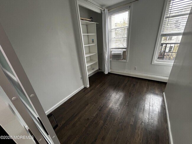 Building Photo - 63 Madison St