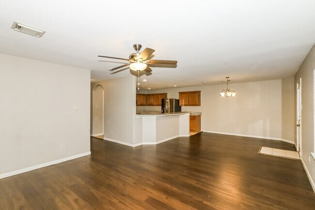Building Photo - 11118 Opatrny Meadows Ln