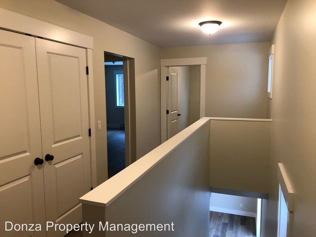 Building Photo - 224 Pope Meadow Dr