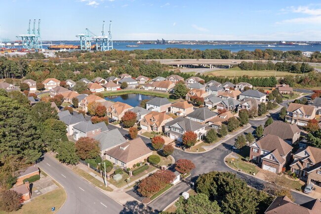 Building Photo - 155 Nautico Way