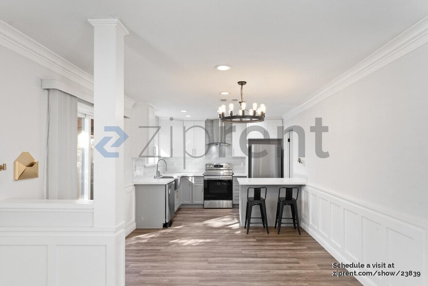 Building Photo - 686 Whitewater Ct