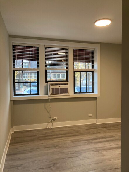 Building Photo - 372 Hazel Ave