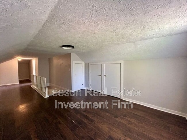 Building Photo - 274 Carrollton Ave