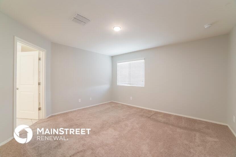 Building Photo - 8704 S 253rd Dr