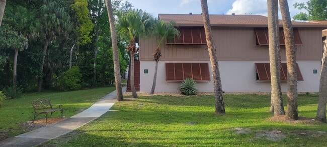 Building Photo - 100 Sweetgum Woods Ct