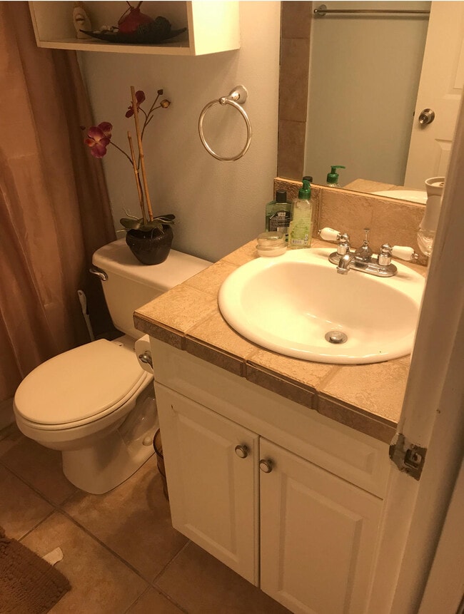 Building Photo - 1830 Abbey Rd