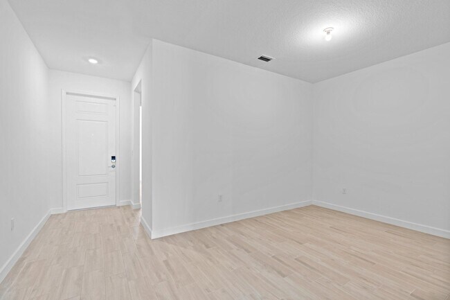 Building Photo - 5807 Shining Sea Ct