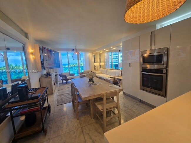 Building Photo - 2301 Collins Ave