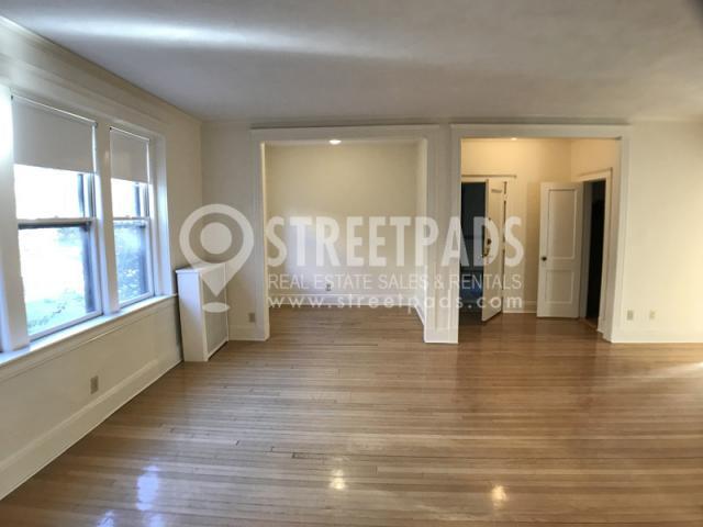 Building Photo - 3 bedroom in Brookline MA 02446