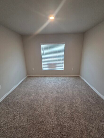 Building Photo - 8019 Haley Creek Way