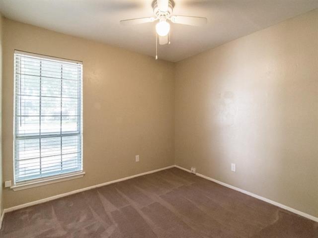 Building Photo - 12104 Bishop Dr