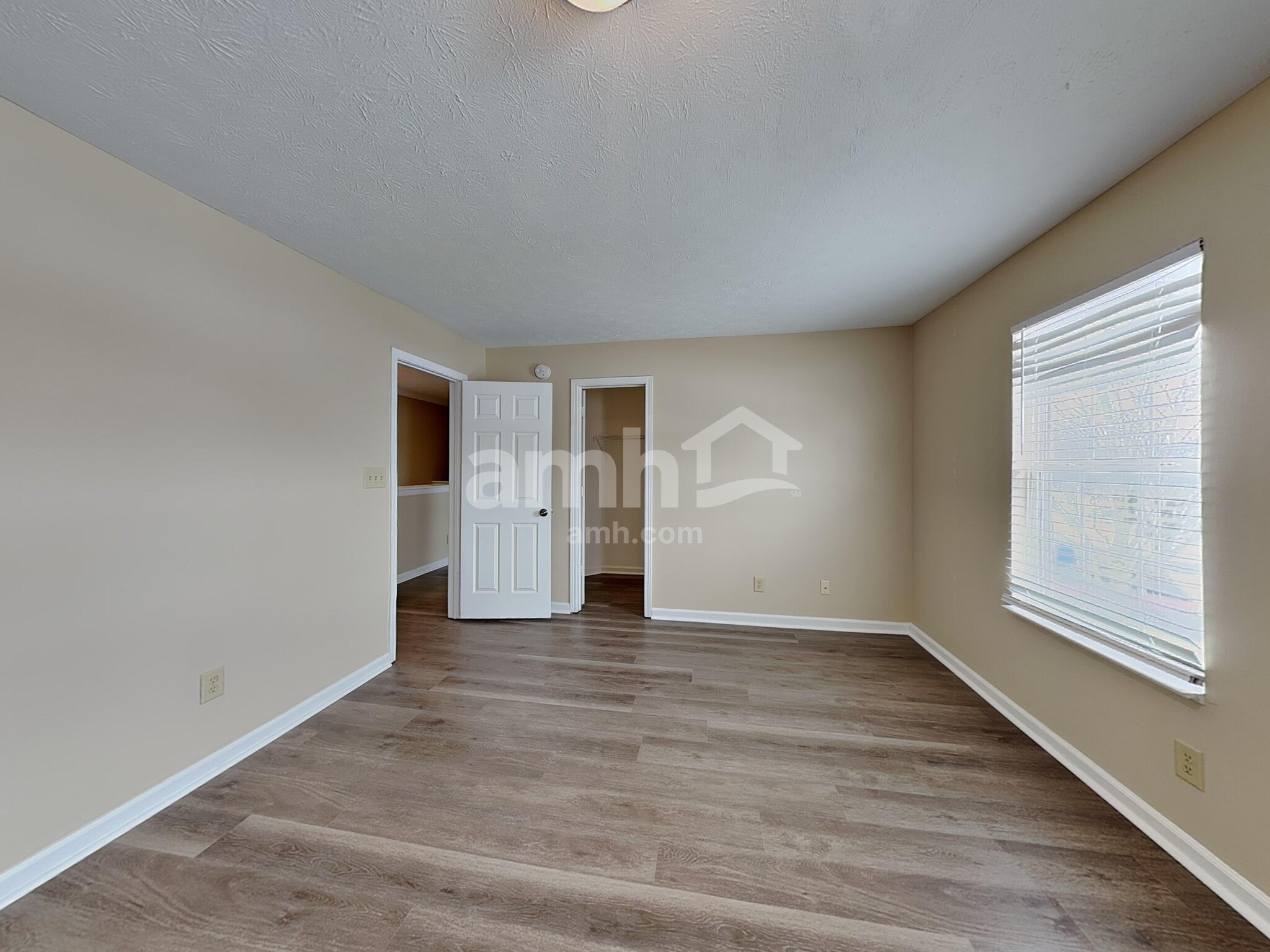 Building Photo - 8036 Chesterhill Way