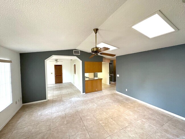 Building Photo - Charming 3-Bedroom Pool Home on a Quiet Cul-de-Sac in Rosemont