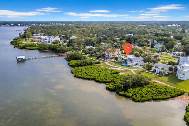 Building Photo - 555 S Gulf Dr