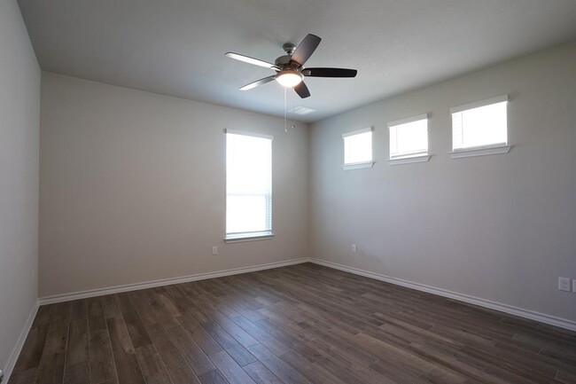 Building Photo - 4708 Star Jasmine Dr