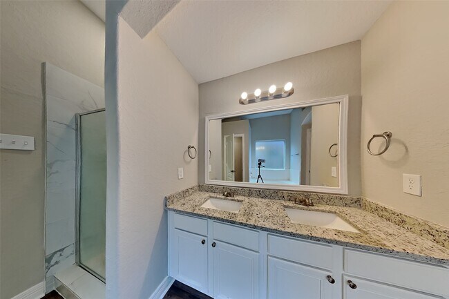 Building Photo - 6827 Kotlan Ct