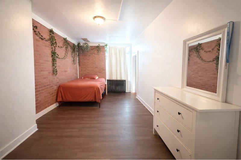 Building Photo - 2 N Main St