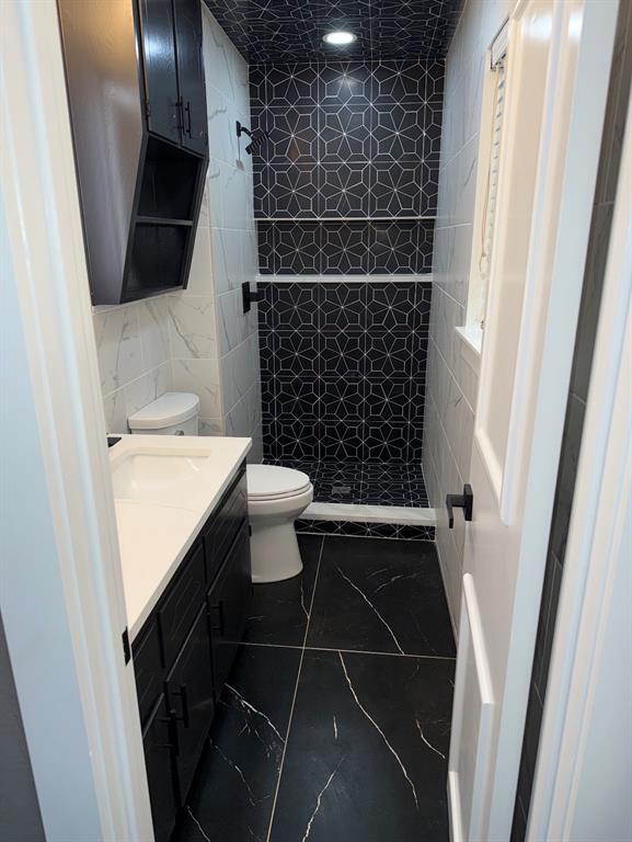 Building Photo - 1911 Hill St