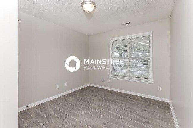 Building Photo - 4 Bedroom Pet-Friendly Home in RALEIGH, NC with Main Street Renewal