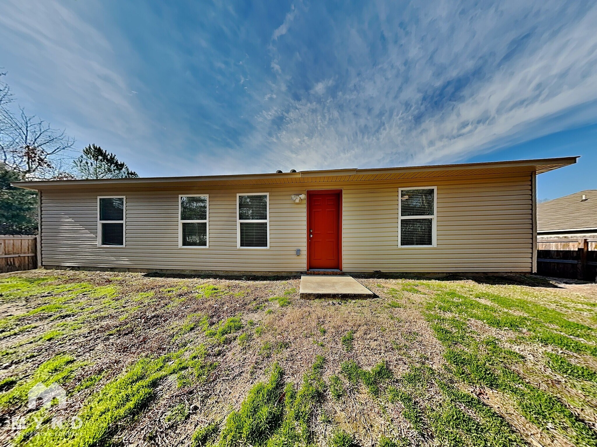 Building Photo - 9208 Pleasant Valley Dr